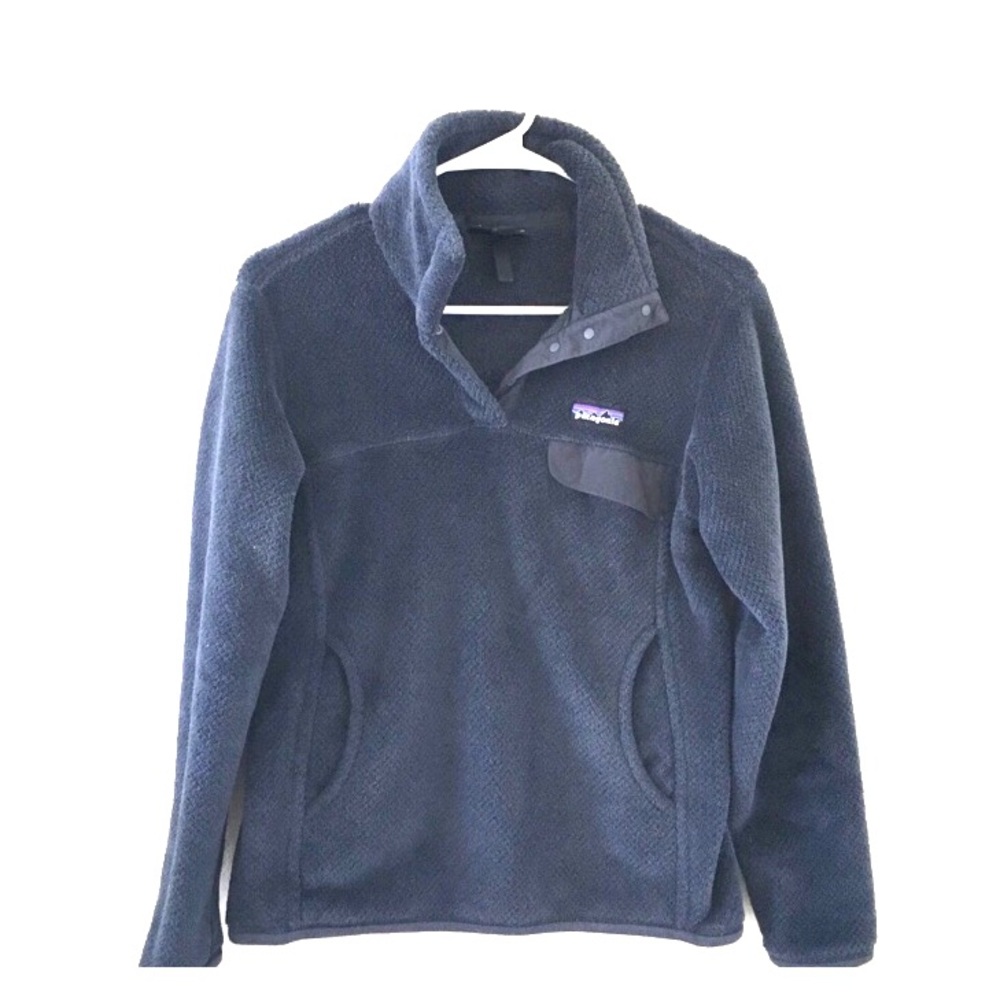 navy blue women’s fleece patagonia size small